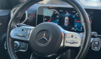 Mercedes-Benz A 180 d AMG Line completo
