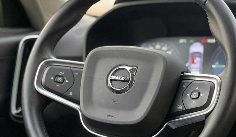 Volvo XC 40 completo
